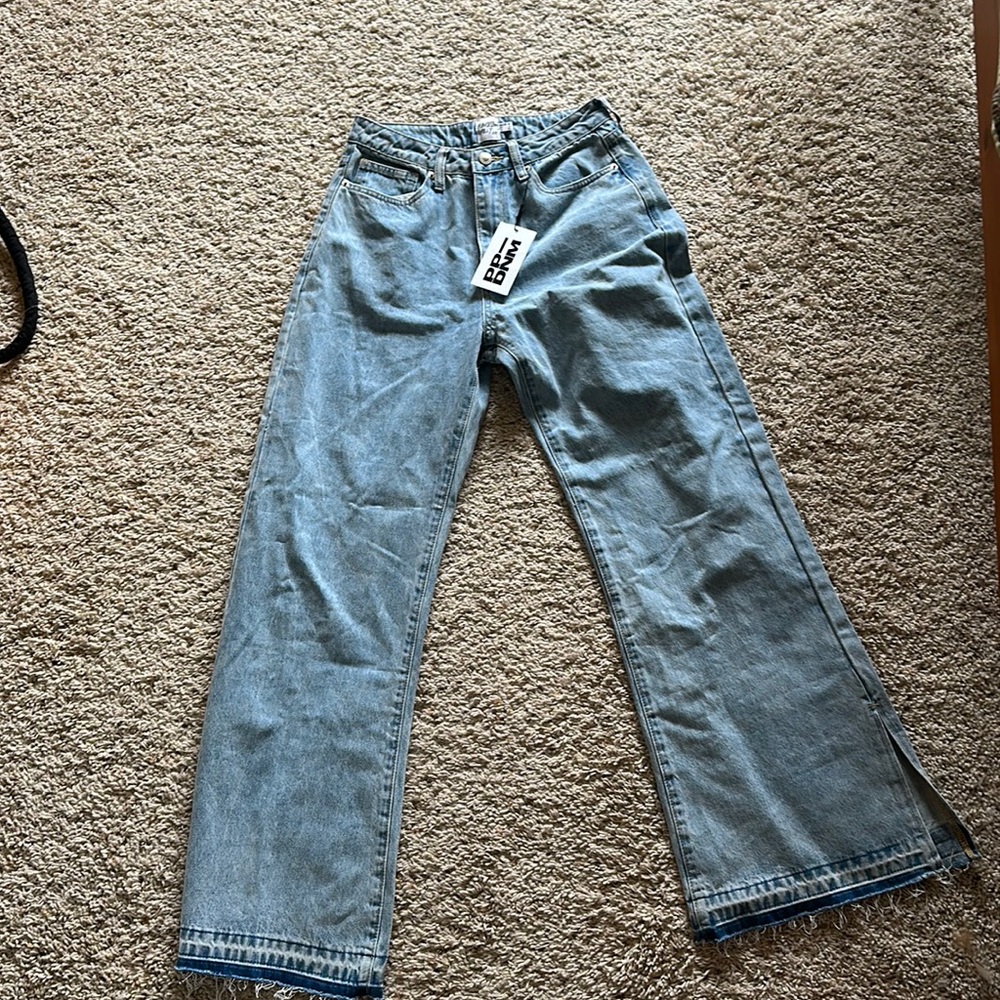 Never Worn Holmes Low Rise Frayed Hem Denim Jeans